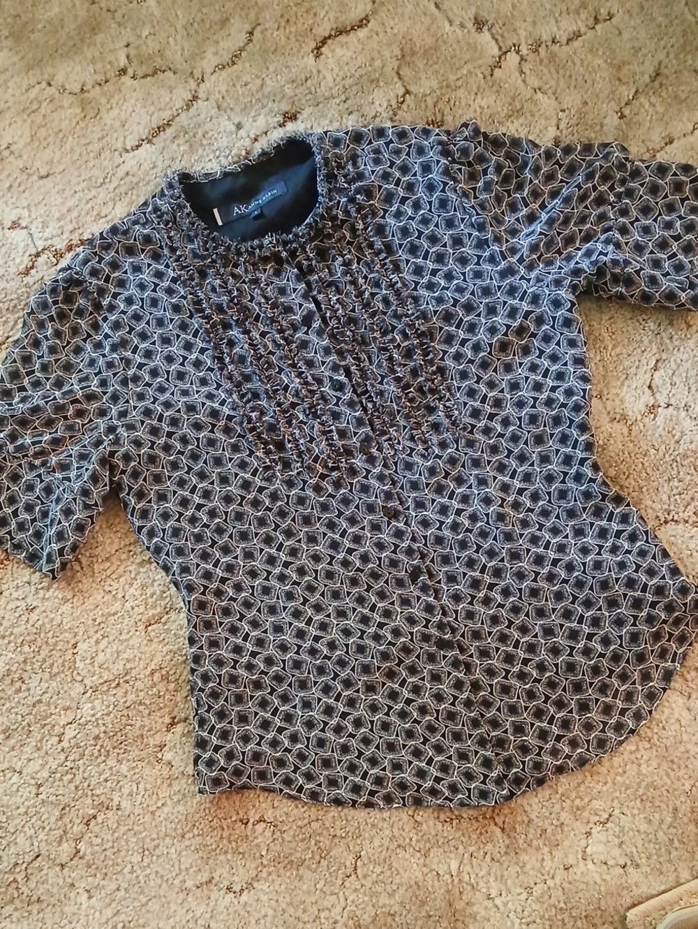 Anne Klein Black Geometric Pintuck Short-Sleeve Blouse